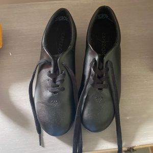 Tap shoes